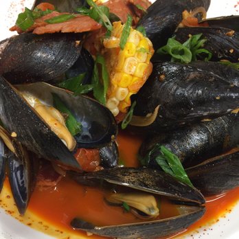 Tap & Vine - PEI Mussels in a smoked paprika broth! - Bars Near Me - Wallingford, Connecticut