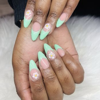 Manibliss Organic Nails & Spa - Lavish Nails lounge Duluth - Nail Salons Near Me - Duluth, Georgia