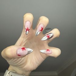 Glamorous Nail Bar