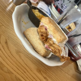 Whistle Britches - Plano - American Near Me - Plano, Texas