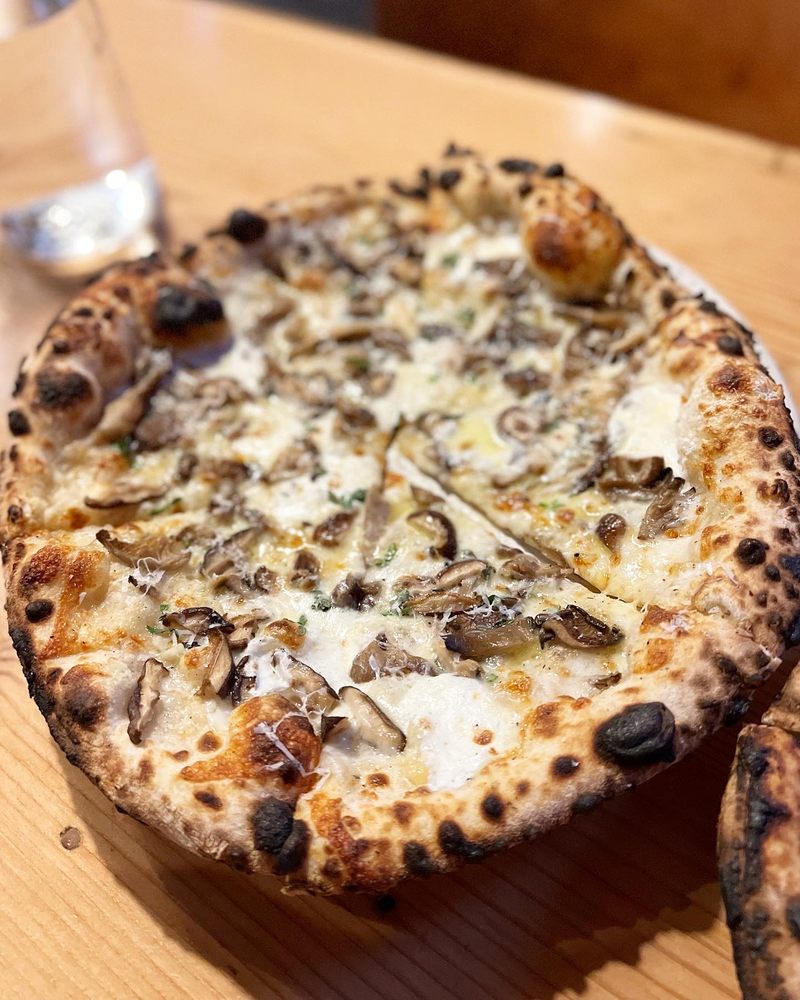 KEN’S ARTISAN PIZZA 748 Photos & 868 Reviews 304 SE 28th Ave