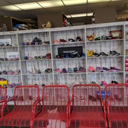 Little Chick Shoe Shop - So many shoes!