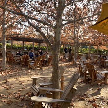 R+D Kitchen - Outdoor dining - New American Near Me - Yountville, California