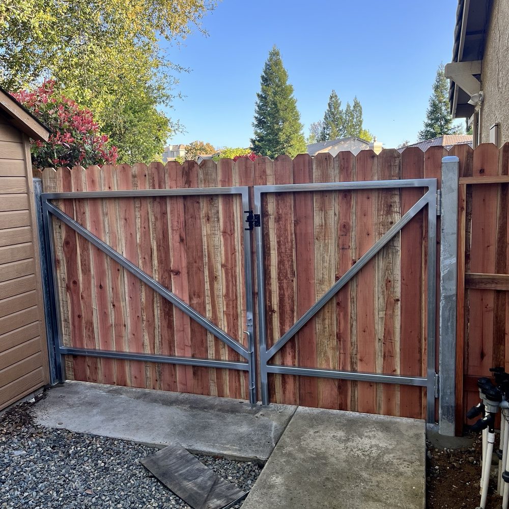 Side yard access Side yard access