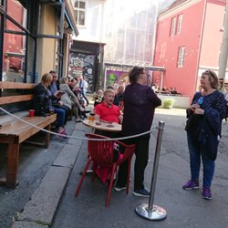 Folk & Røvere