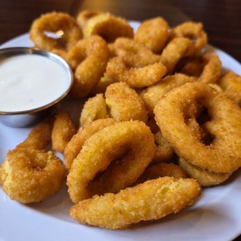 Taylor Made Restaurant and Bar - Burgers Near Me - Montgomery, West Virginia