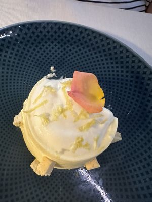 Restaurant erasmus by null