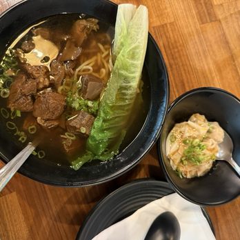 Dough Zone Dumpling House - Seattle ID - Pork Boiled Wontons in Chili Sauce (6) 红油猪肉小馄饨 Beef-Stew Noodle Soup 秘制牛肉汤面 - Shanghainese Near Me - Seattle, Washington Dough Zone Dumpling House - Seattle ID - Pork Boiled Wontons in Chili Sauce (6) 红油猪肉小馄饨 Beef-Stew Noodle Soup 秘制牛肉汤面 - Shanghainese Near Me - Seattle, Washington