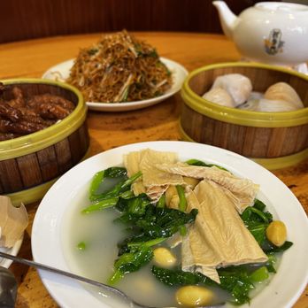 Koi Palace - 507. Ginko Nuts with Pea Tendrils in Broth - Dim Sum Near Me - Daly City, California