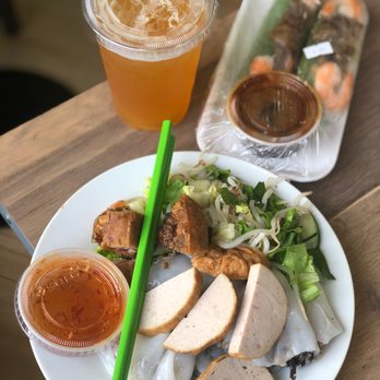UT Banh Mi - Banh Cuon Cha and Fresh Spring rolls. - Sandwiches Near Me - Quincy, Massachusetts