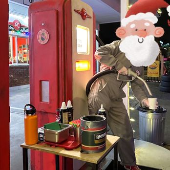 Kringle's Filling Station - Hot chocolate from the "gas pump" - Kids Activities Near Me - Seattle, Washington