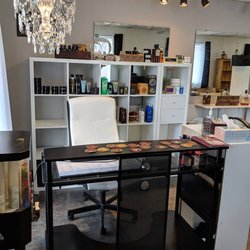 Blades Barber Shop - Font desk