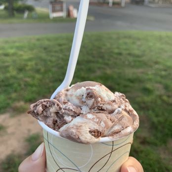 Sweet Claude's - Dough si dough - Ice Cream & Frozen Yogurt Near Me - Cheshire, Connecticut
