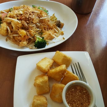 Tommy's Thai Restaurant - Pad Thai Woon-sen and fried tofu - Thai Near Me - Denver, Colorado Tommy's Thai Restaurant - Pad Thai Woon-sen and fried tofu - Thai Near Me - Denver, Colorado