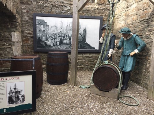 Desmond Castle by null