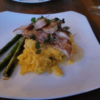 Harvest - Mahi Mahi with risotto and asparagus - Wine Bars Near Me - New Haven, Connecticut Harvest - Mahi Mahi with risotto and asparagus - Wine Bars Near Me - New Haven, Connecticut
