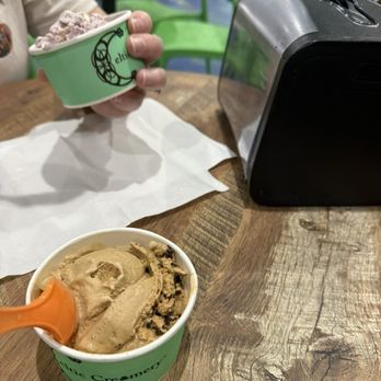 Celtic Creamery - Coffee - Ice Cream & Frozen Yogurt Near Me - Carolina Beach, North Carolina
