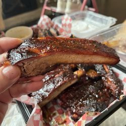 Biggityo's BBQ - Meaty pork rib