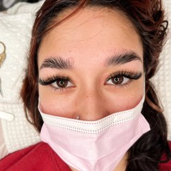 NYNC Beauty - Volume lash extensions with brow lamination + tint