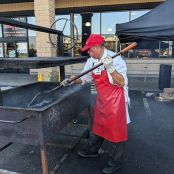 Super A Foods - Cooking up chicken - Grocery Near Me - Temple City, California Super A Foods - Cooking up chicken - Grocery Near Me - Temple City, California