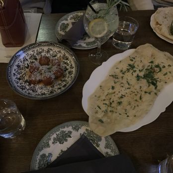 Monarch & Lion - Chili Cheese Naan Paneer Tikka Masala Black Lentil Dal - British Near Me - Chicago, Illinois Monarch & Lion - Chili Cheese Naan Paneer Tikka Masala Black Lentil Dal - British Near Me - Chicago, Illinois