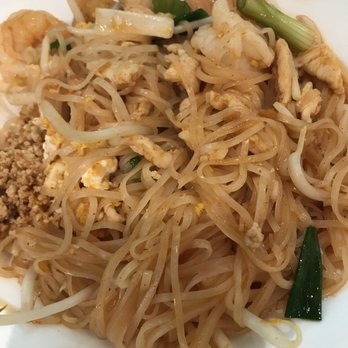 Tomi Thai Restaurant - Pad Thai - Thai Near Me - Windsor, California