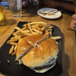 Riser Tavern and Grill