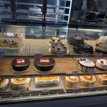 Candle Light Bakery - Bakeries Near Me - Norwalk, California