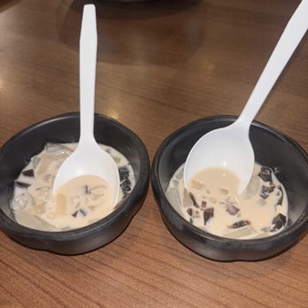 Pho Saigonese - Chinatown - Coconut Jelly dessert - Vietnamese Near Me - Las Vegas, Nevada Pho Saigonese - Chinatown - Coconut Jelly dessert - Vietnamese Near Me - Las Vegas, Nevada