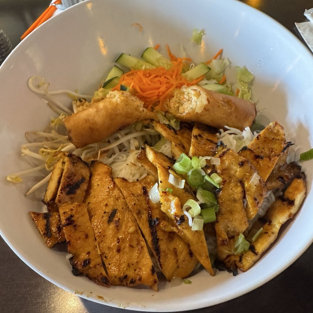 Phò Envy - Vermicelli bowl - Vietnamese Near Me - Dallas, Texas
