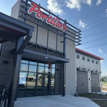 Portillo's - Building Entry tower - Salad Near Me - Grand Prairie, Texas Portillo's - Building Entry tower - Salad Near Me - Grand Prairie, Texas