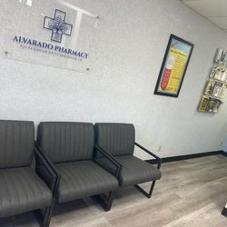 Alvarado Pharmacy - Waiting area