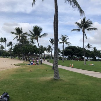 Ko Olina Lagoon 4 - Plenty of natural shading - Beaches Near Me - Kapolei, Hawaii