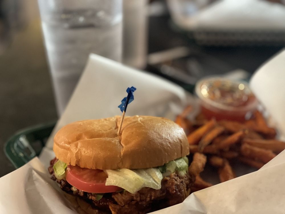 First Street Alehouse