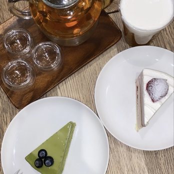 A La Mousse - Desserts Near Me - Philadelphia, Pennsylvania
