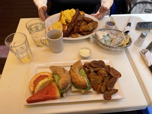 Eggspectation - Maisonneuve by null