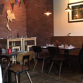 Sla Thai Restaurant - Thai Near Me - Montclair, New Jersey