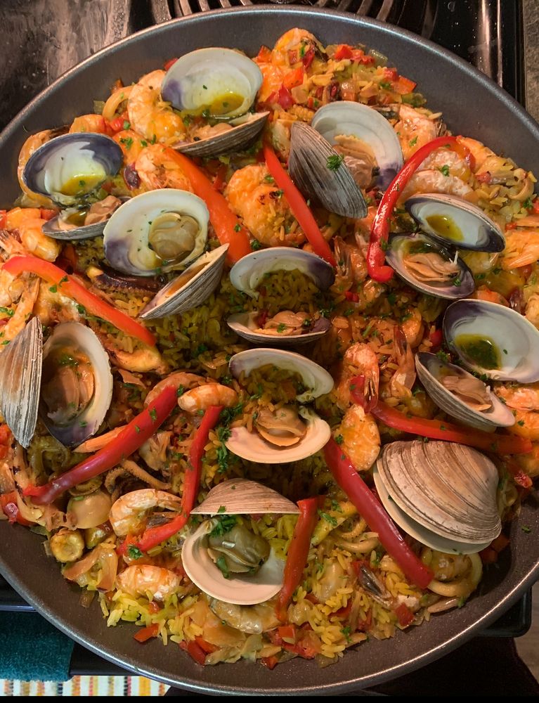 Summerhook Paella Logo
