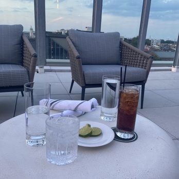 High Stakes Rooftop - Tequila soda and cut your losses - American Near Me - Louisville, Kentucky