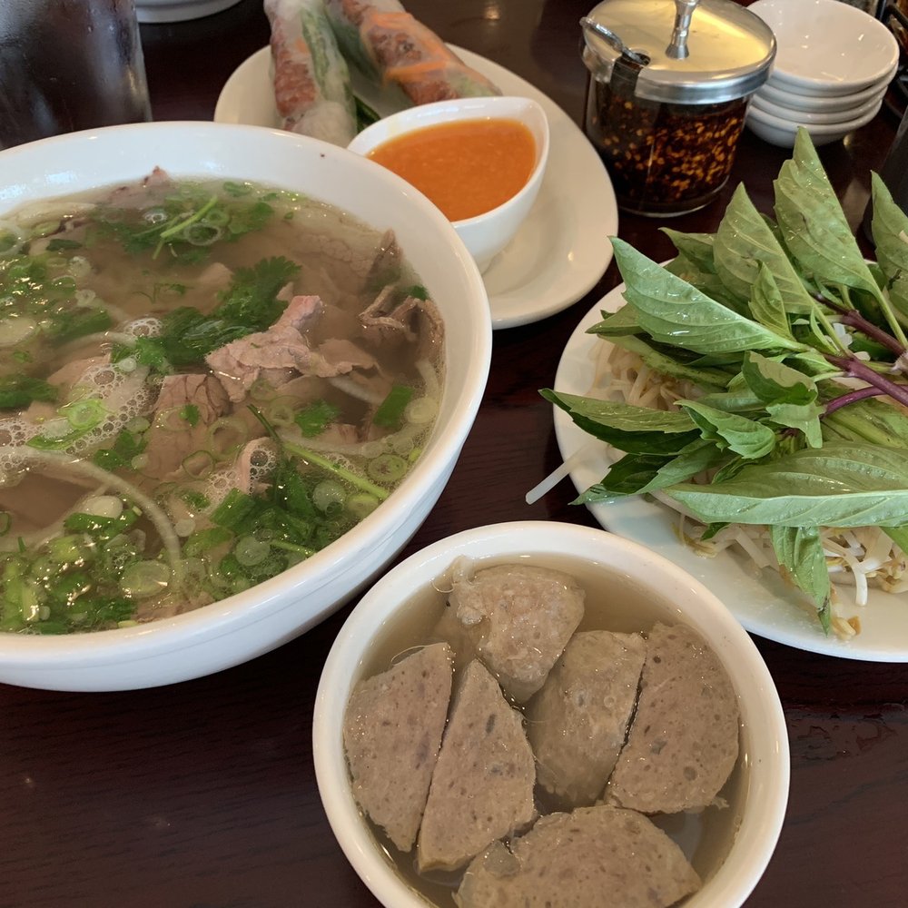 Pho Saigon Oi - Pho with a side bowl of meatballs - Vietnamese Near Me - North Springfield, Virginia Pho Saigon Oi - Pho with a side bowl of meatballs - Vietnamese Near Me - North Springfield, Virginia