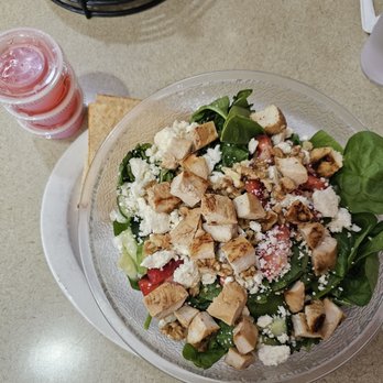 Anchor Bay Pit Stop Diner - Strawberry spinach salad (w/feta,chicken, tomato, onion, croutons,walnuts, pita) - Diners Near Me - New Baltimore, Michigan Anchor Bay Pit Stop Diner - Strawberry spinach salad (w/feta,chicken, tomato, onion, croutons,walnuts, pita) - Diners Near Me - New Baltimore, Michigan