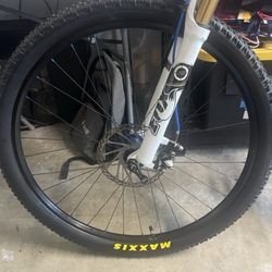 Peddlepower - Great customer service. Fixed my mysterious unknown air leakage. They fixed in within 20 minutes and a reasonable price I was happy with.