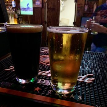 Little Woodrow's EaDo - Beer - Sports Bars Near Me - Houston, Texas