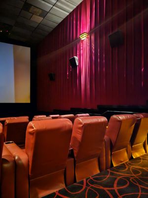 AMC Santa Monica 7 by null