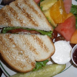 Hackney's On Lake - Turkey Club