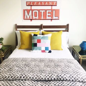 601 West - this second bedroom apartment is spacious enough to host guests comfortably! - Apartments Near Me - Grand Rapids, Michigan 601 West - this second bedroom apartment is spacious enough to host guests comfortably! - Apartments Near Me - Grand Rapids, Michigan