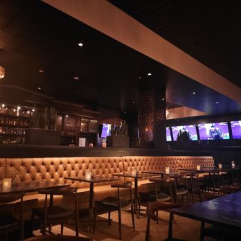 10 Must-Try Craft Restaurants in Your Neighborhood - Craft Restaurant 4: [Name]