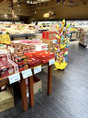 Asian Family Market by null