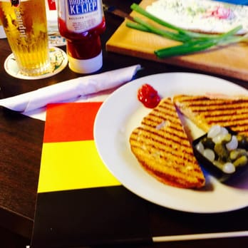 La Clef d'Or - Croque et fête nationale - Belgian Near Me - Brussels, BRU