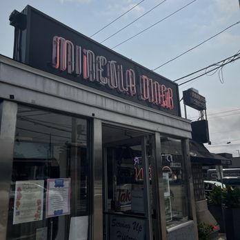 Mineola Diner - Diners Near Me - Mineola, New York
